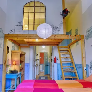 Albergue Lavender Circus Hostel, Doubles & Ensuites, Budapeste