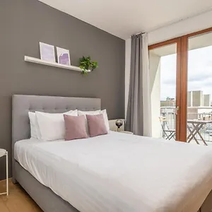 4* 아파트호텔 Vagabond Downtown